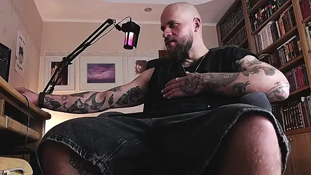 Snapshot of FindomJason chatting on June 2026 09:02:01 PM FindomJason online show from June 2026 09:02:01 PM