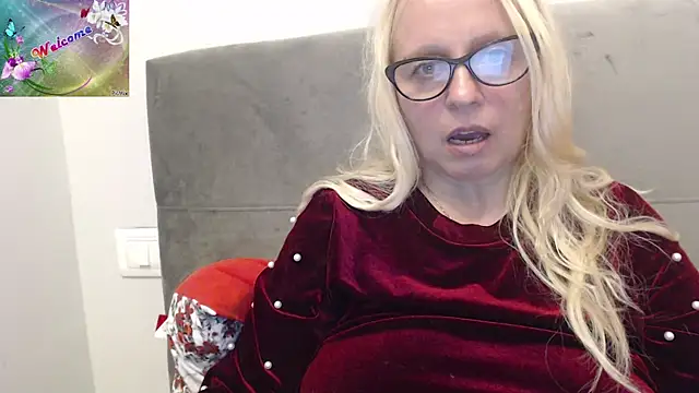 martachatte online show from September 2025 07:24:02 PM