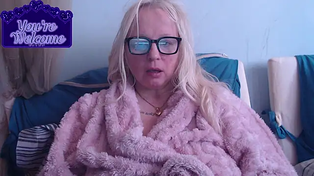 Snapshot of martachatte chatting on April 2026 08:32:01 AM martachatte online show from April 2026 08:32:01 AM