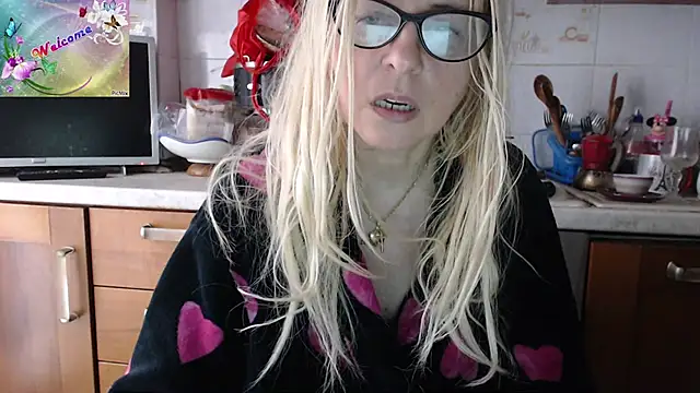 martachatte online show from October 2025 09:00:02 AM