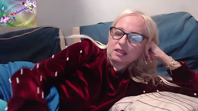 martachatte online show from October 2025 07:48:01 PM