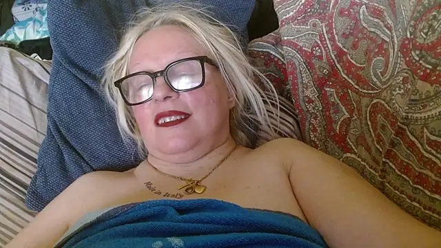 martachatte online show from June 2026 06:44:02 AM