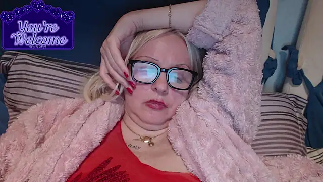 Snapshot of martachatte chatting on April 2026 07:31:01 PM martachatte online show from April 2026 07:31:01 PM