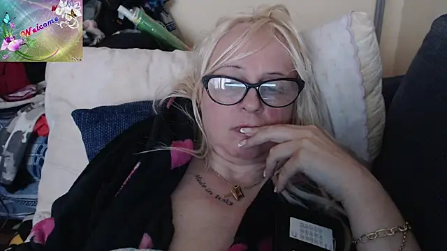 martachatte online show from October 2025 07:38:01 AM