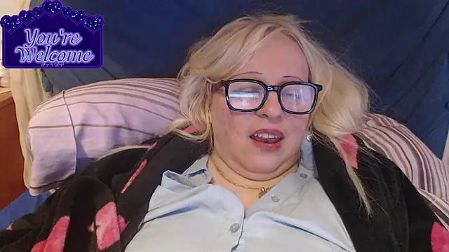 Snapshot of martachatte chatting on March 2026 05:03:02 PM martachatte online show from March 2026 05:03:02 PM