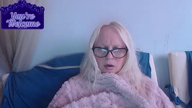 Snapshot of martachatte chatting on March 2026 09:43:02 AM martachatte online show from March 2026 09:43:02 AM