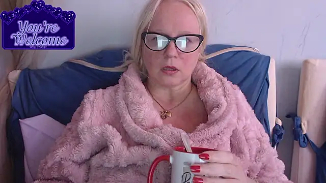 Snapshot of martachatte chatting on March 2026 08:36:02 AM martachatte online show from March 2026 08:36:02 AM