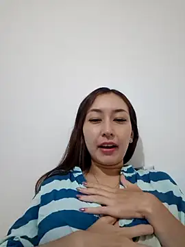 Snapshot of ariel35 chatting on October 2025 05:47:02 PM ariel35 online show from October 2025 05:47:02 PM