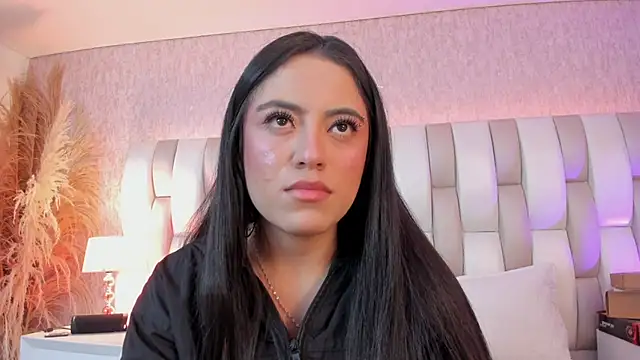 Rebeca jones online show from February 2026 12:07:01 PM