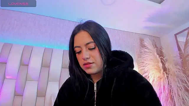 Snapshot of Rebeca_jones chatting on March 2026 12:21:01 PM Rebeca jones online show from March 2026 12:21:01 PM