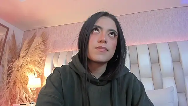 Snapshot of Rebeca_jones chatting on March 2026 12:06:02 PM Rebeca jones online show from March 2026 12:06:02 PM