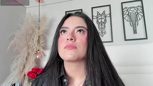 Rebeca jones online show from November 2025 12:06:01 PM