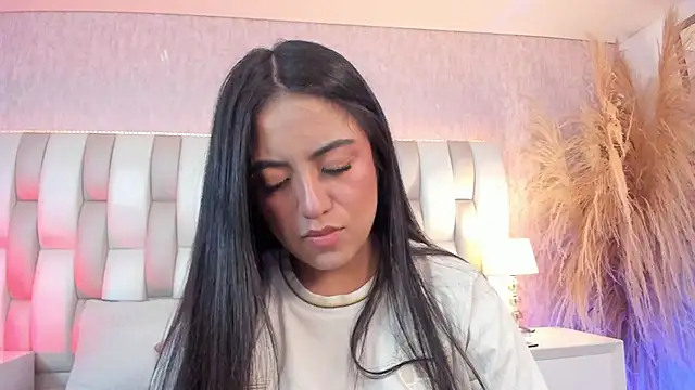 Rebeca jones online show from July 2026 01:14:01 PM