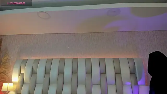 Rebeca jones online show from February 2026 12:16:02 PM