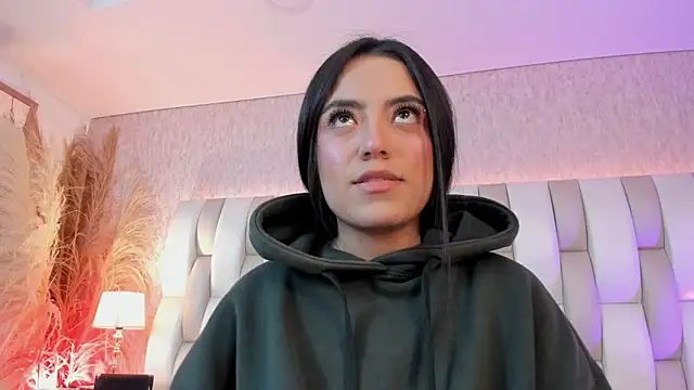 Rebeca jones online show from February 2026 12:16:01 PM