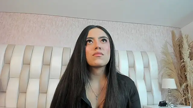 Rebeca jones online show from February 2026 12:36:02 PM