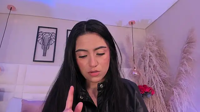 Rebeca jones online show from October 2025 12:40:02 PM