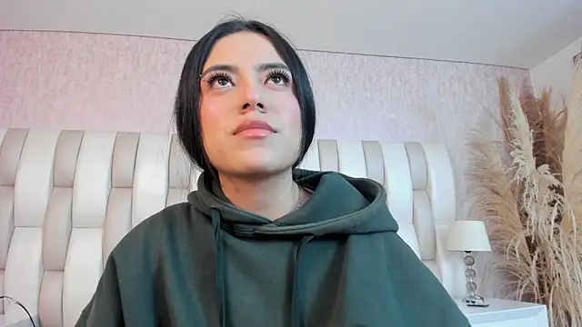 Rebeca jones online show from February 2026 12:10:02 PM