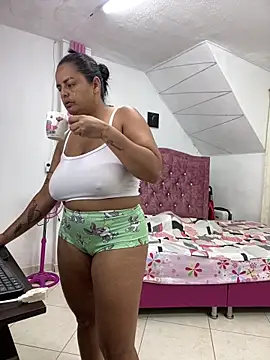 Rossestoner online show from February 2026 09:42:02 AM