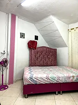 Rossestoner online show from January 2026 03:23:01 AM