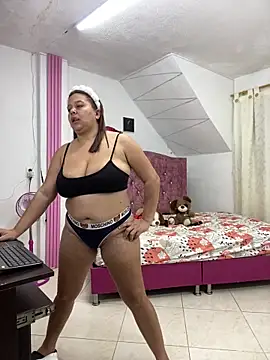 Rossestoner online show from April 2026 03:41:01 AM