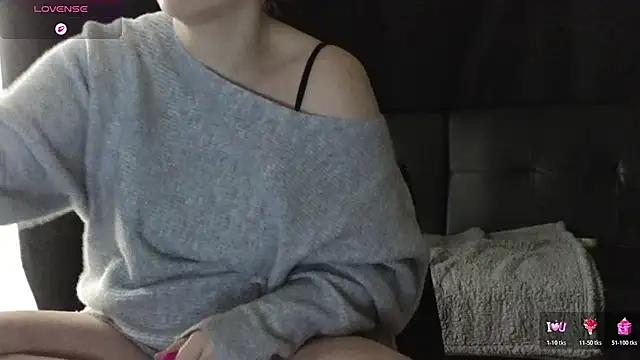 Mia G0ld online show from March 2026 02:13:02 PM