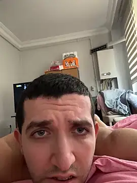 Snapshot of strange6696 chatting on January 2025 06:24:02 AM strange6696 online show from January 2025 06:24:02 AM