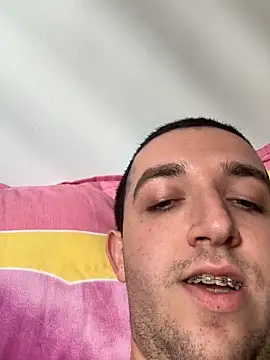 Snapshot of strange6696 chatting on December 2024 09:21:01 AM strange6696 online show from December 2024 09:21:01 AM