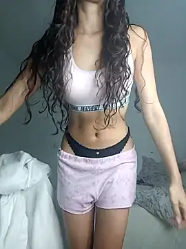 Nayade online show from March 2026 11:23:02 PM