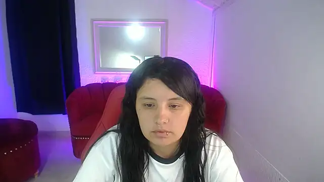 Snapshot of nathaly_low1 chatting on July 2026 01:33:02 PM nathaly low1 online show from July 2026 01:33:02 PM