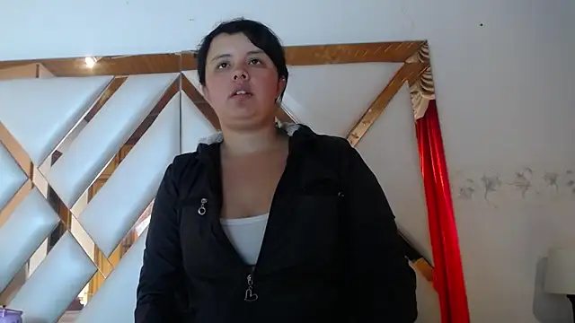 nathaly low1 online show from April 2026 12:45:01 PM