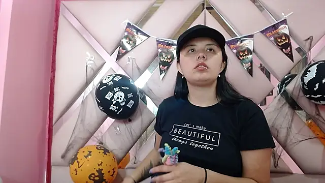 nathaly low1 online show from October 2025 03:17:02 AM