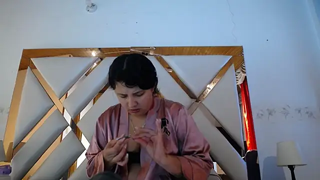 Snapshot of nathaly_low1 chatting on February 2026 01:11:01 PM nathaly low1 online show from February 2026 01:11:01 PM