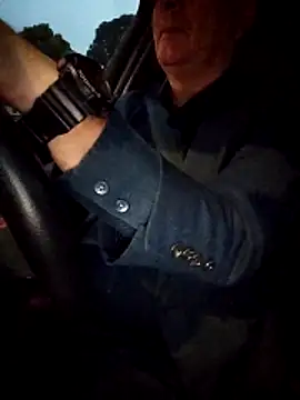 stiffandlubedxh online show from March 2026 08:10:01 PM