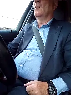 stiffandlubedxh online show from February 2026 08:20:01 PM