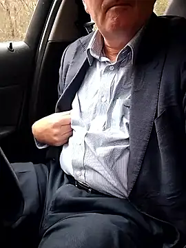 stiffandlubedxh online show from October 2025 09:15:02 PM