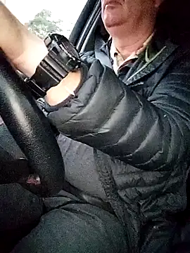 stiffandlubedxh online show from March 2026 08:20:01 PM