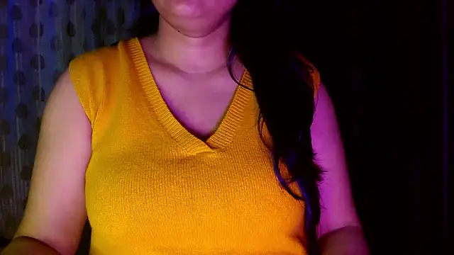 janifer001 online show from January 2026 11:22:02 PM