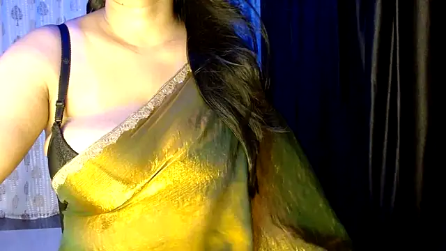 janifer001 online show from October 2025 10:31:02 PM
