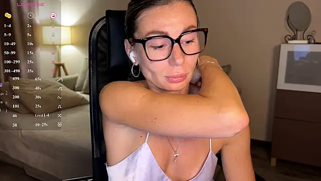 DannaEvan online show from July 2026 06:00:02 PM