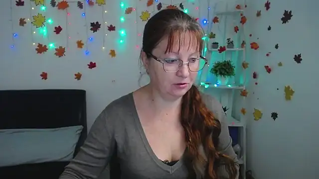 VanessaHotts online show from November 2025 05:56:01 AM