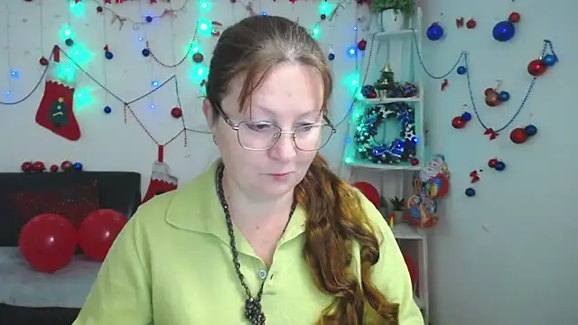 VanessaHotts online show from December 2025 06:02:01 AM