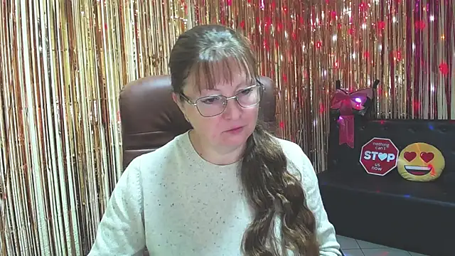 VanessaHotts online show from October 2025 05:08:02 AM