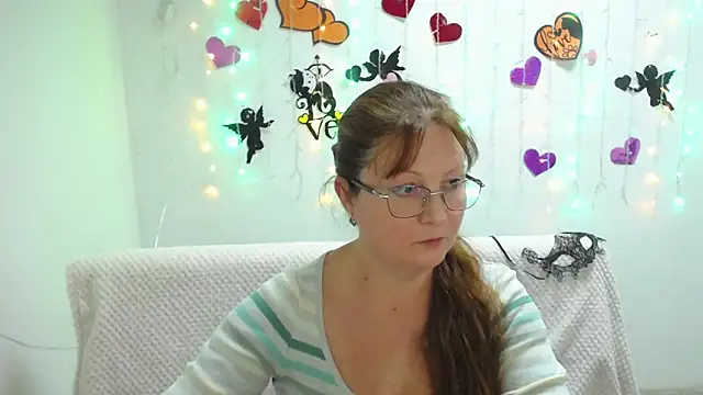 VanessaHotts online show from March 2025 06:01:01 AM