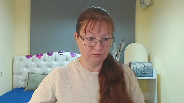 VanessaHotts online show from October 2025 05:09:02 AM