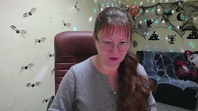 VanessaHotts online show from October 2025 05:06:02 AM