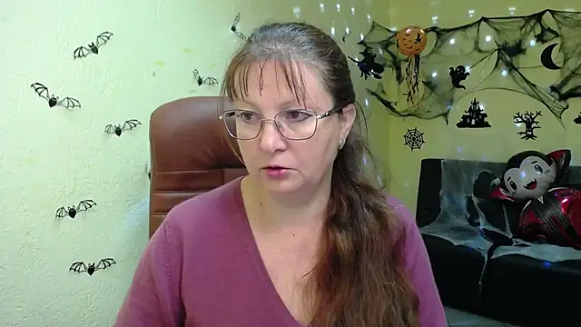VanessaHotts online show from October 2025 05:59:01 AM
