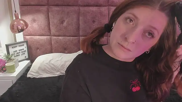 JulietaAlves online show from February 2025 05:09:02 PM