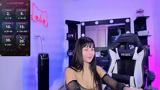 Snapshot of miss_kitty chatting on March 2025 01:32:02 AM miss kitty online show from March 2025 01:32:02 AM