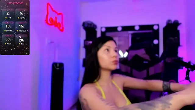 miss kitty online show from February 2026 01:06:02 AM